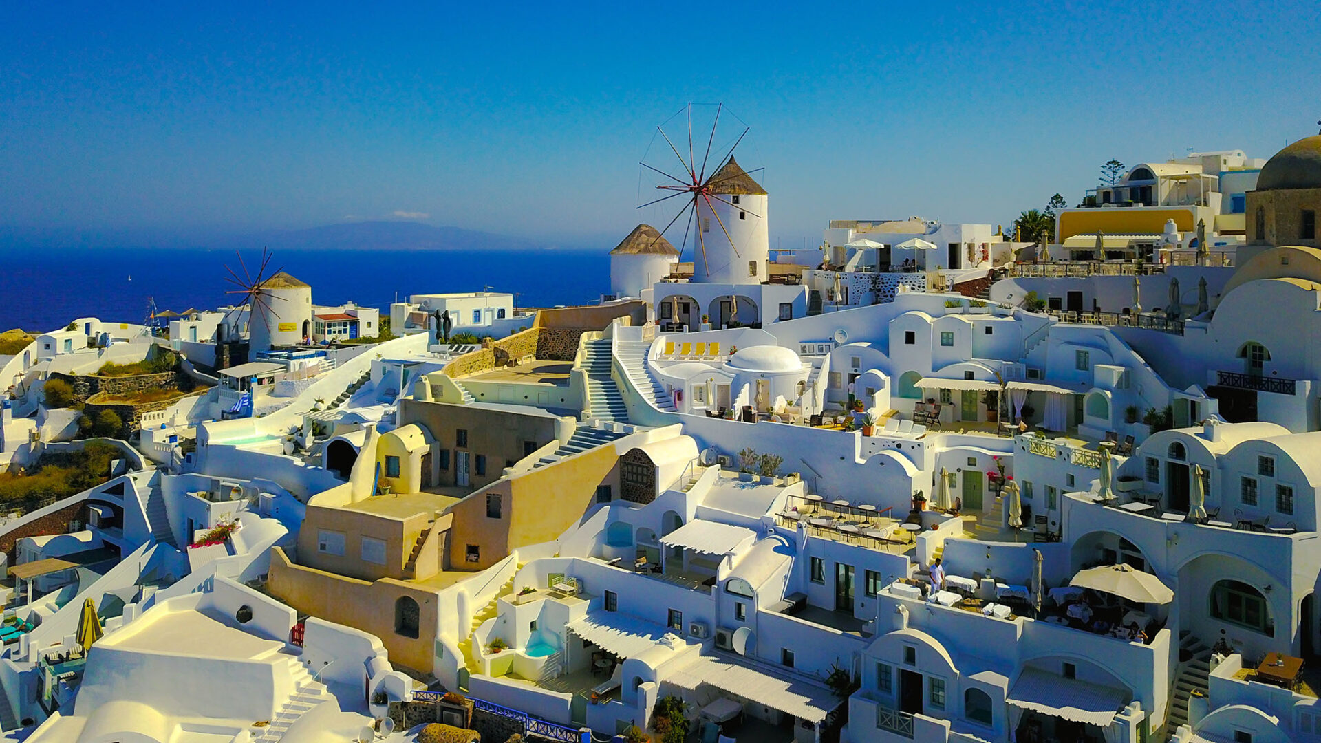 Universal Travel Deals